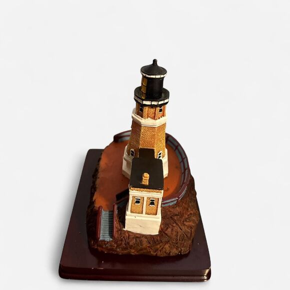 Oneida Studios Lighthouse Point Collection 1998 Split Rock, MN Vintage decor - Picture 6 of 7